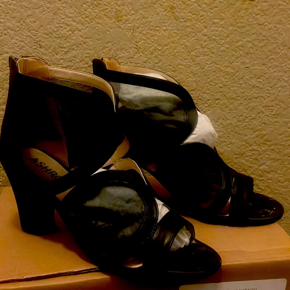 Shoe’s new black ready patty’s